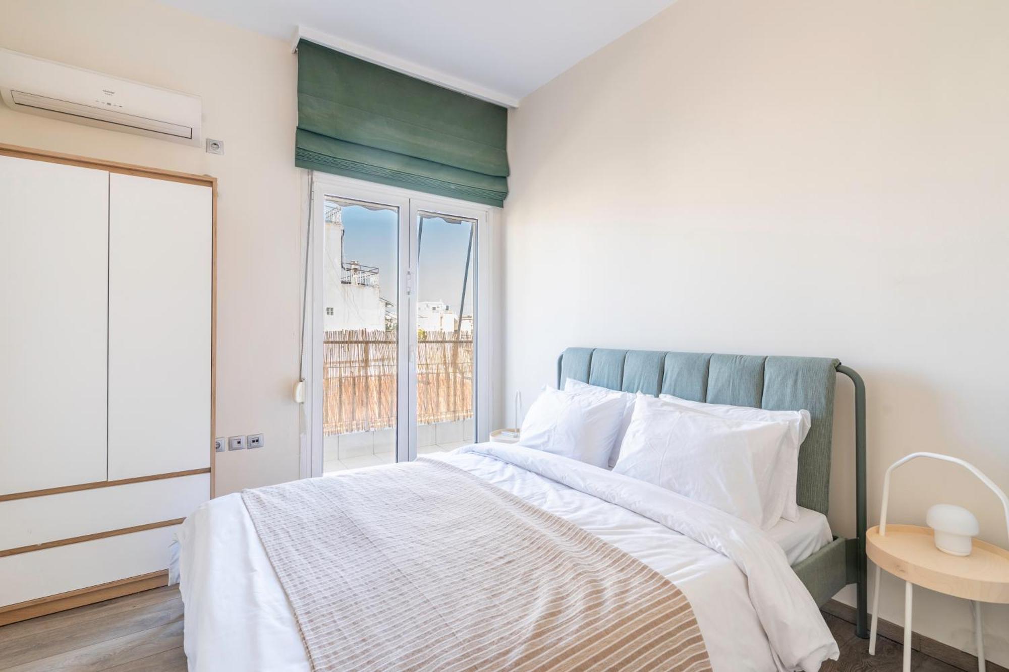 City Oasis: Newly Renovated 2Br Apt In City Center Athens Exterior photo