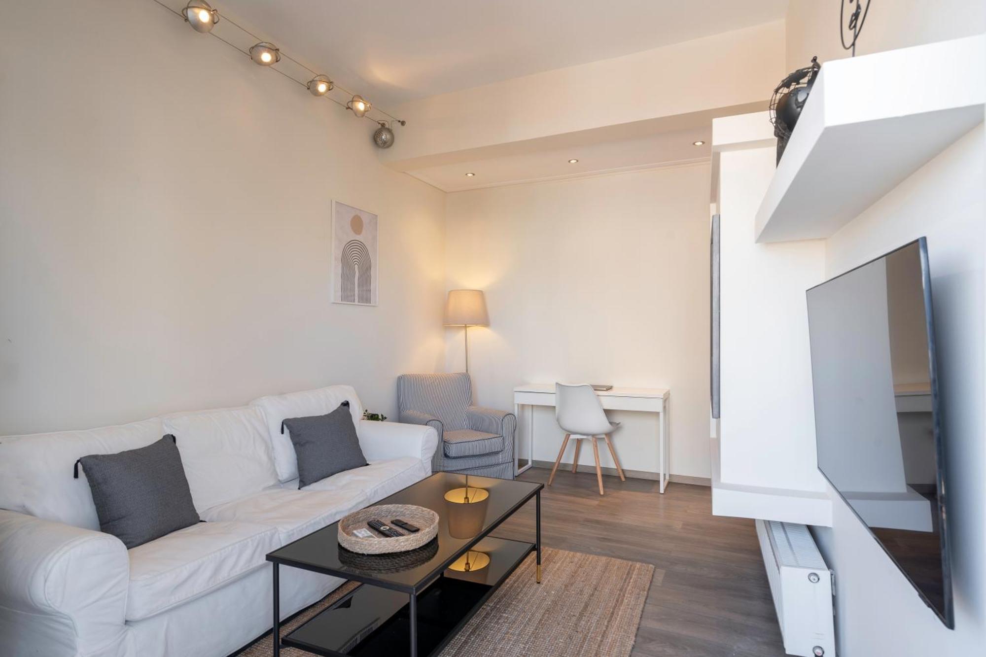 City Oasis: Newly Renovated 2Br Apt In City Center Athens Exterior photo